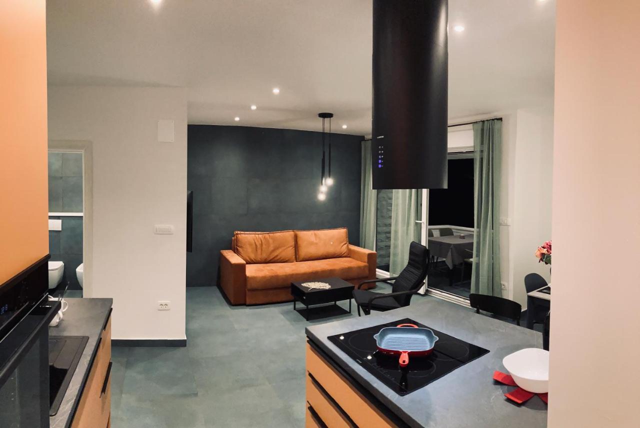 Apartment Tomic Krk Крк Екстер'єр фото